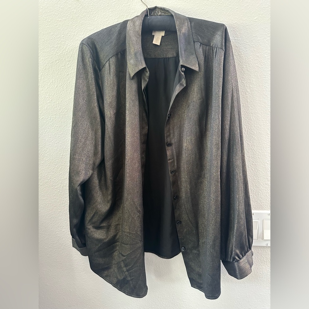 Chico’s metallic shimmer button down blouse Chicos size 3 black with gold thread